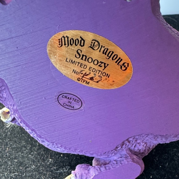 "Snoozy" figurine from The Franklin Mint's Mood Dragons collection - Picture 7 of 9